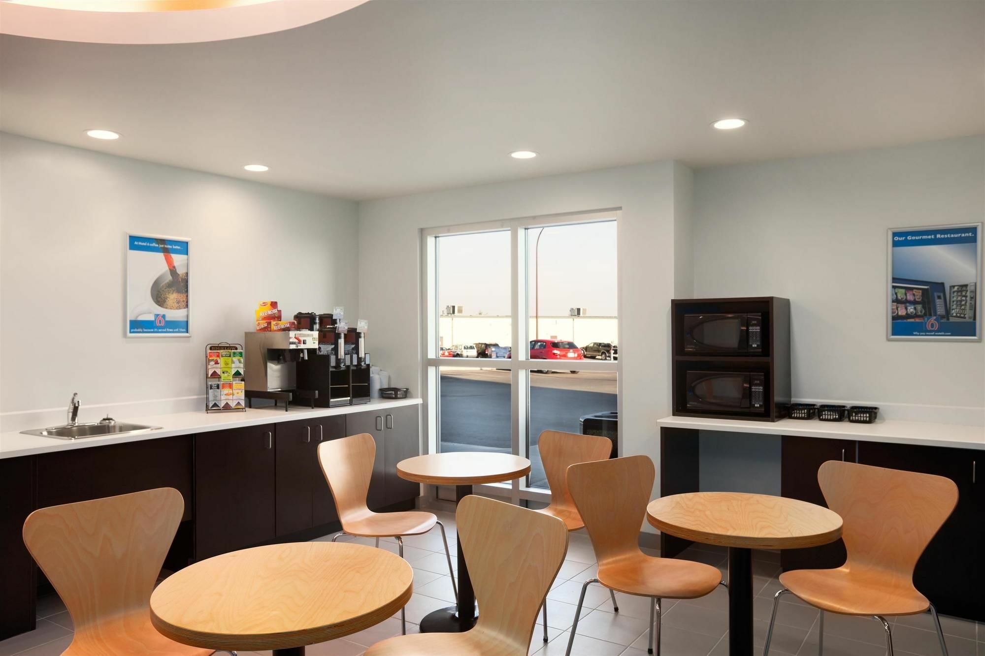 Motel 6-Swift Current, Sk Exterior photo